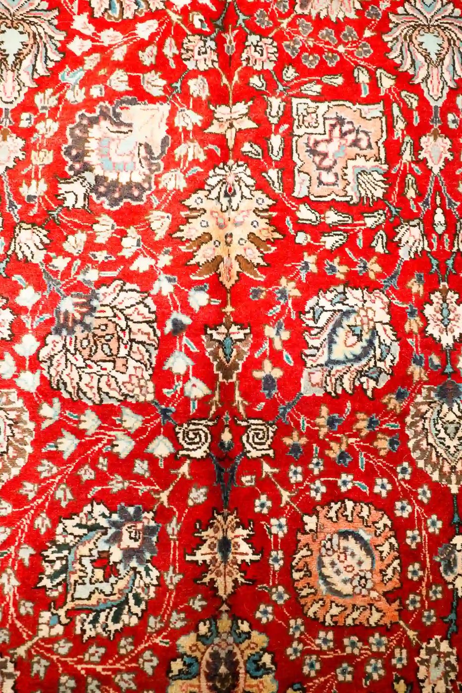 7′ x 9′ Red Fine Hand-Knotted Persian Tabriz Rug – Traditional Wool