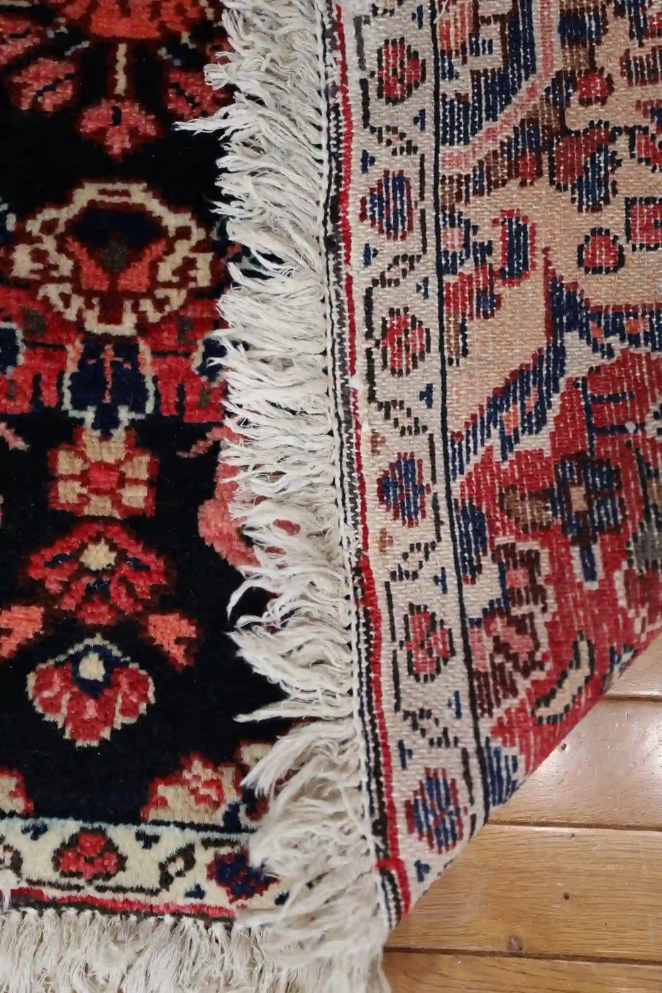 4′ x 12′ Red Fine Hand-Knotted Persian Bakhtiari Runner – Traditional Wool