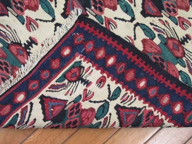 4′ x 5′ Persia Ivory Red Seneh Kilim Rug Traditional Flatwoven Wool