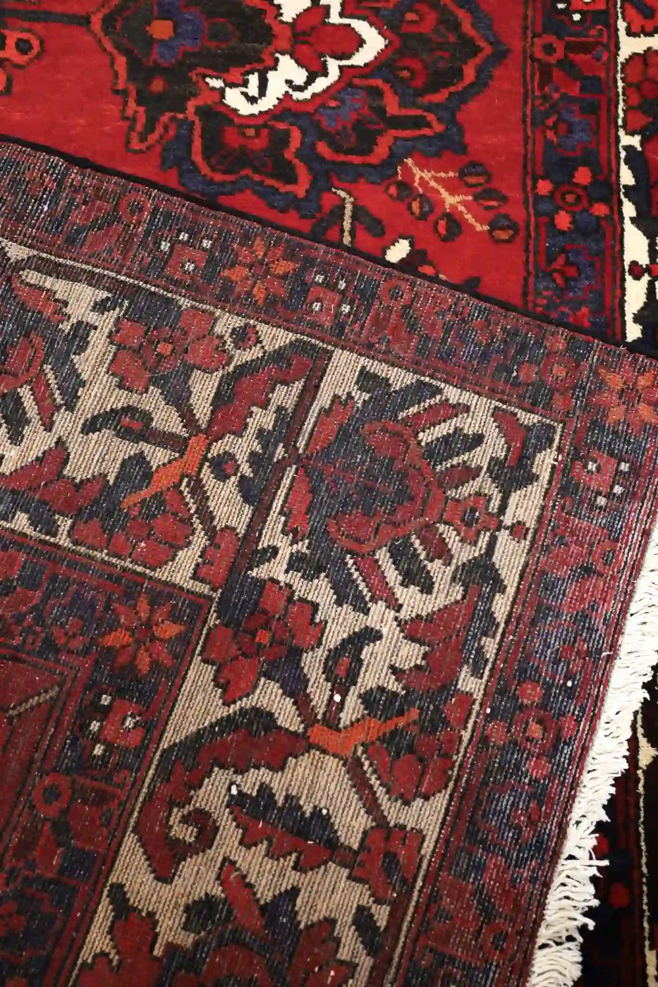 7′ x 10′ Red Fine Hand-Knotted Persian Bakhtiari Rug – Traditional Wool