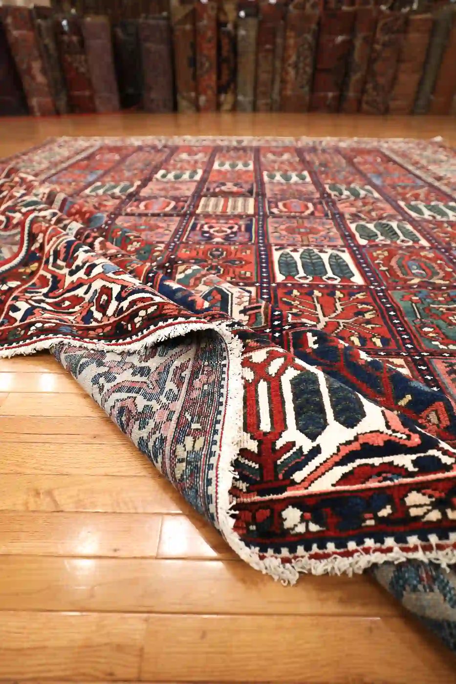 11′ x 14′ Multi-Color Fine Hand-Knotted Semi-Antique Persian Bakhtiari Rug – Traditional Wool