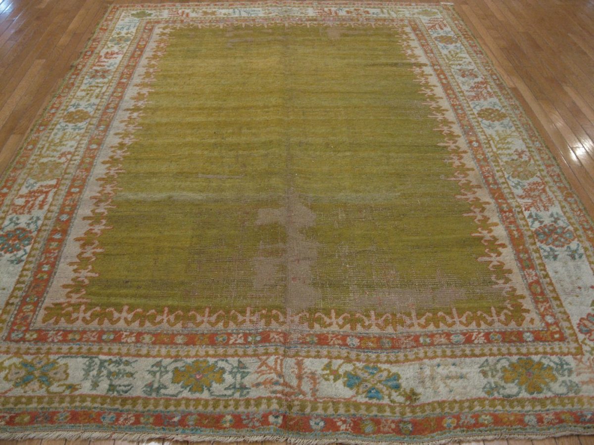 7′ x 10′ Antique Turkish Oushak Rug – Open Field Design, Soft Gold & Pastel Border