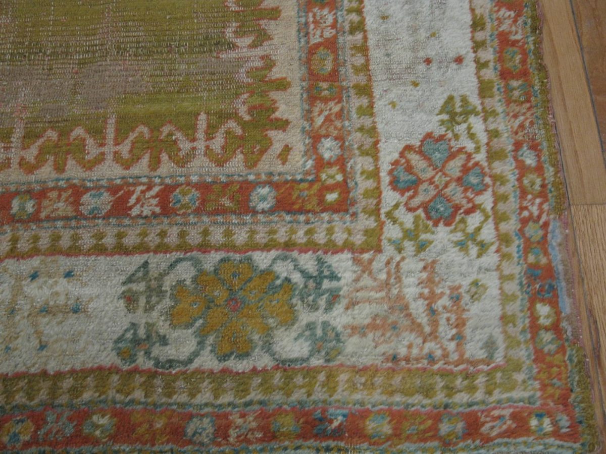 7′ x 10′ Antique Turkish Oushak Rug – Open Field Design, Soft Gold & Pastel Border