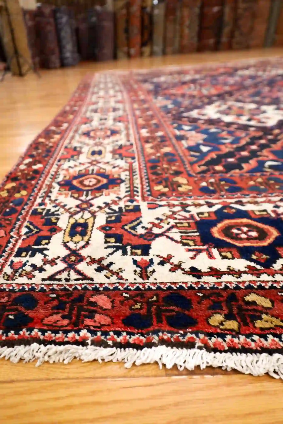 10′ x 13′ Red Fine Hand-Knotted Persian Bakhtiari Rug – Traditional Wool - 6 10′ x 13′ Red Fine Hand-Knotted Persian Bakhtiari Rug – Traditional Wool