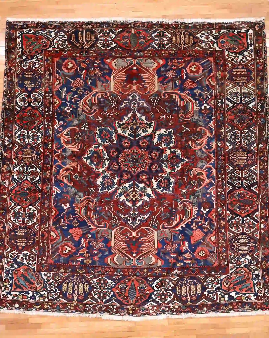 10′ x 11′ Red Fine Hand-Knotted Persian Bakhtiari – Traditional Wool