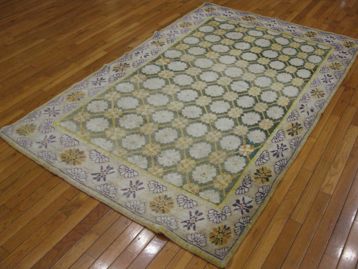 4′ x 7′ Ivory Fine Hand-Knotted Khotan Rug – Traditional Wool