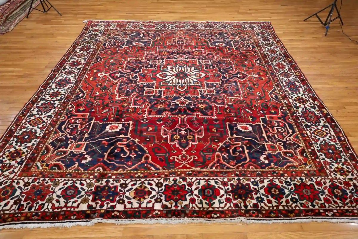 11′ x 12′ Red Fine Hand-Knotted Persian Bakhtiari Rug – Traditional Wool - 1 11′ x 12′ Red Fine Hand-Knotted Persian Bakhtiari Rug – Traditional Wool