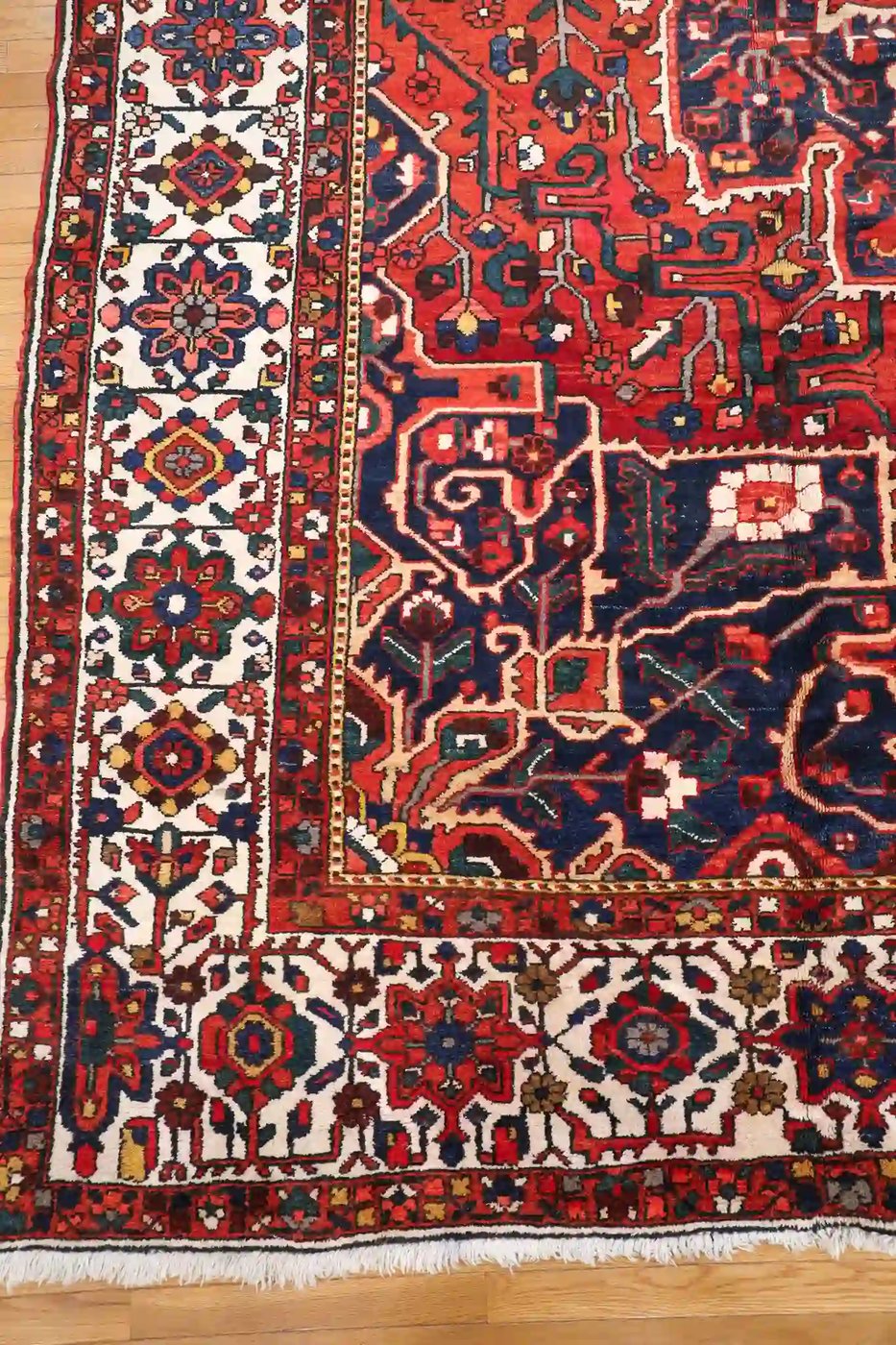 11′ x 12′ Red Fine Hand-Knotted Persian Bakhtiari Rug – Traditional Wool - 7 11′ x 12′ Red Fine Hand-Knotted Persian Bakhtiari Rug – Traditional Wool