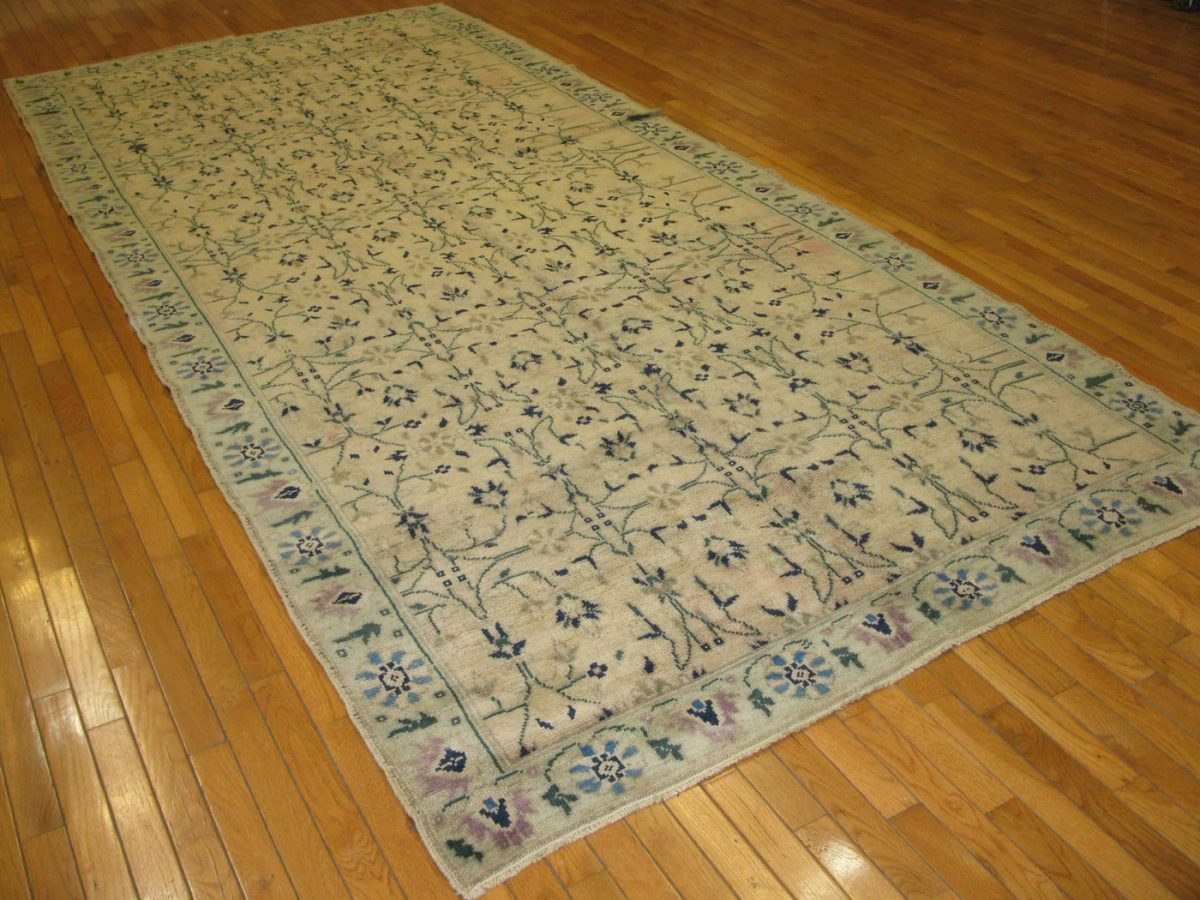 6′ x 12′ Turkish Beige All-Over Rug – Transitional Wool