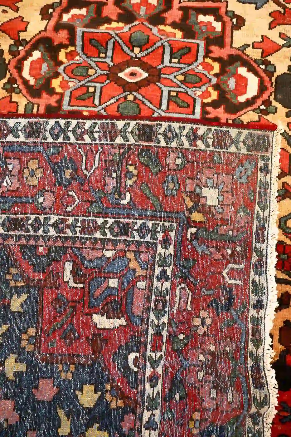 10′ x 14′ Red Fine Hand-Knotted Persian Bakhtiari – Traditional Wool