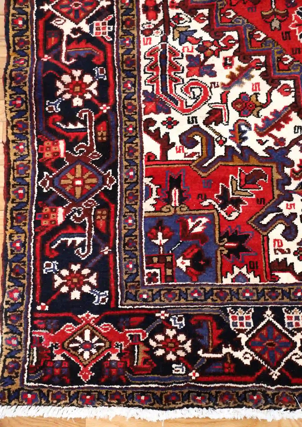 7′ x 10′ Red Fine Hand-Knotted Persian Heriz Rug – Traditional Wool