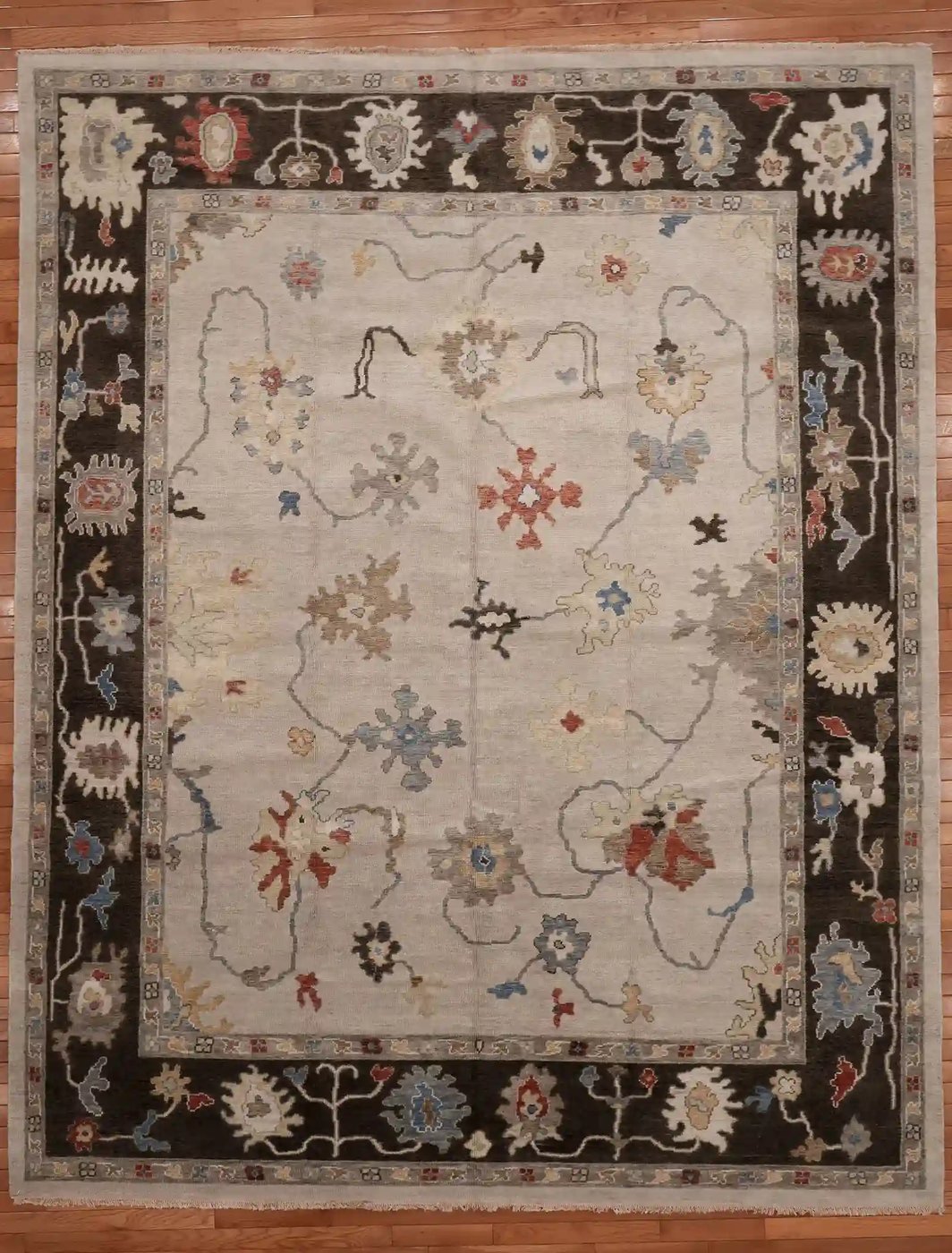 8′ x 10′ Beige Fine Hand-Knotted Indian Oushak Rug – Traditional Wool