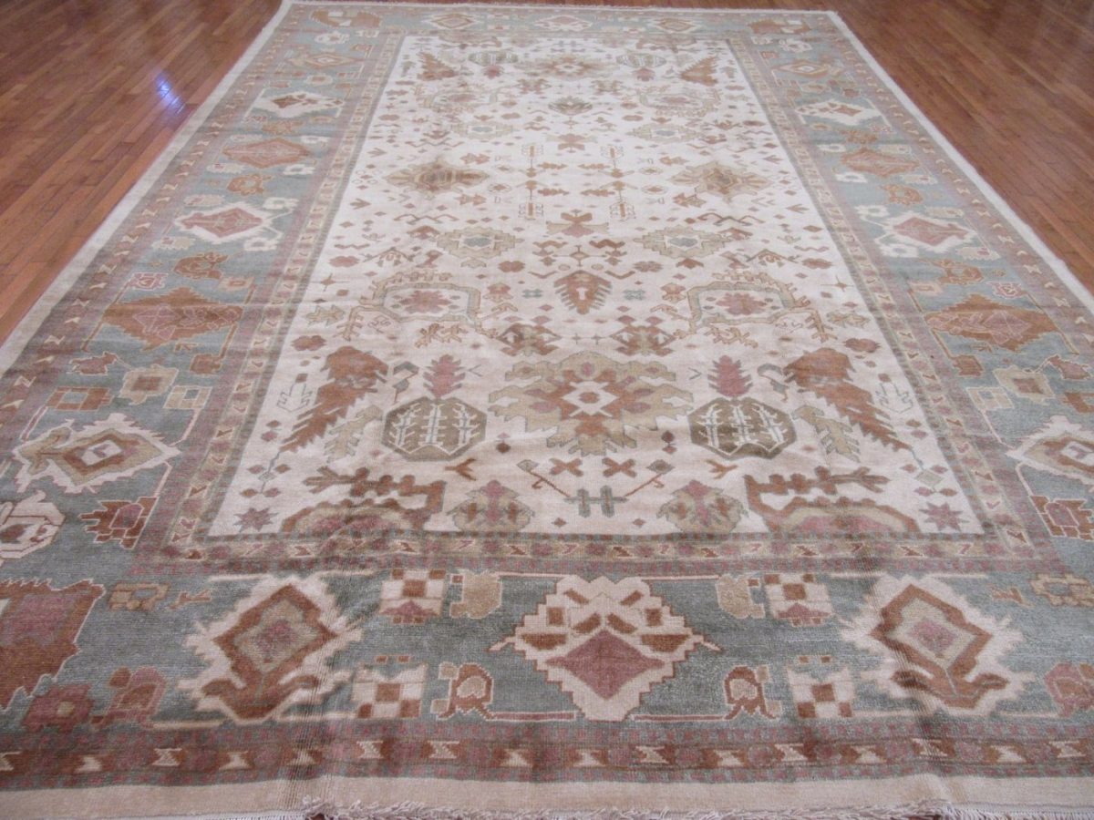 11′ x 15′ Vintage Turkish Oushak Rug – Ivory