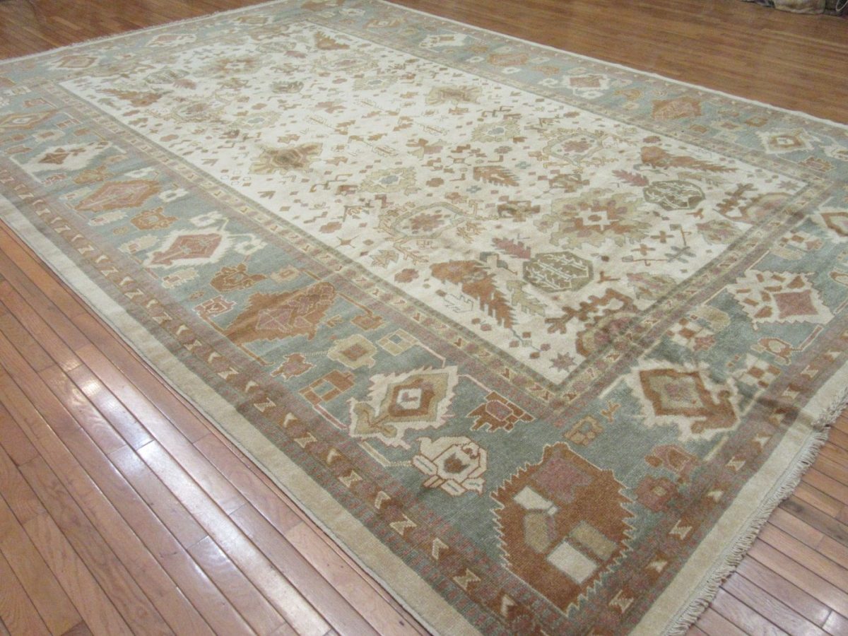 11′ x 15′ Vintage Turkish Oushak Rug – Ivory