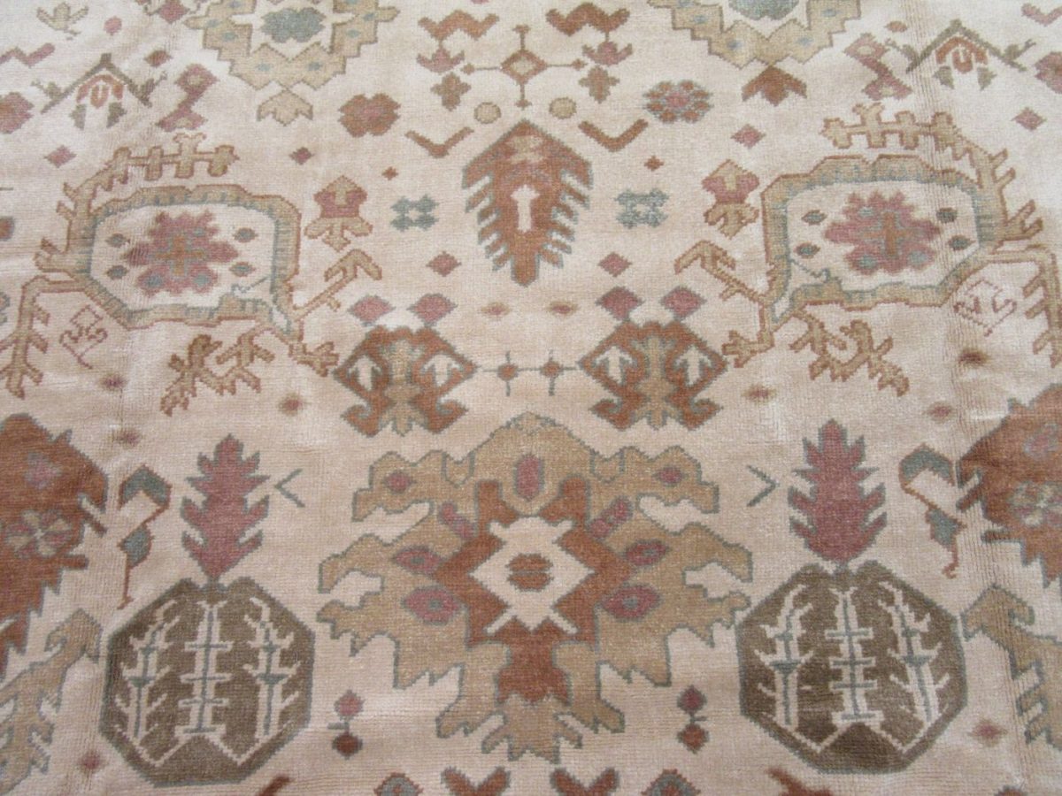11′ x 15′ Vintage Turkish Oushak Rug – Ivory
