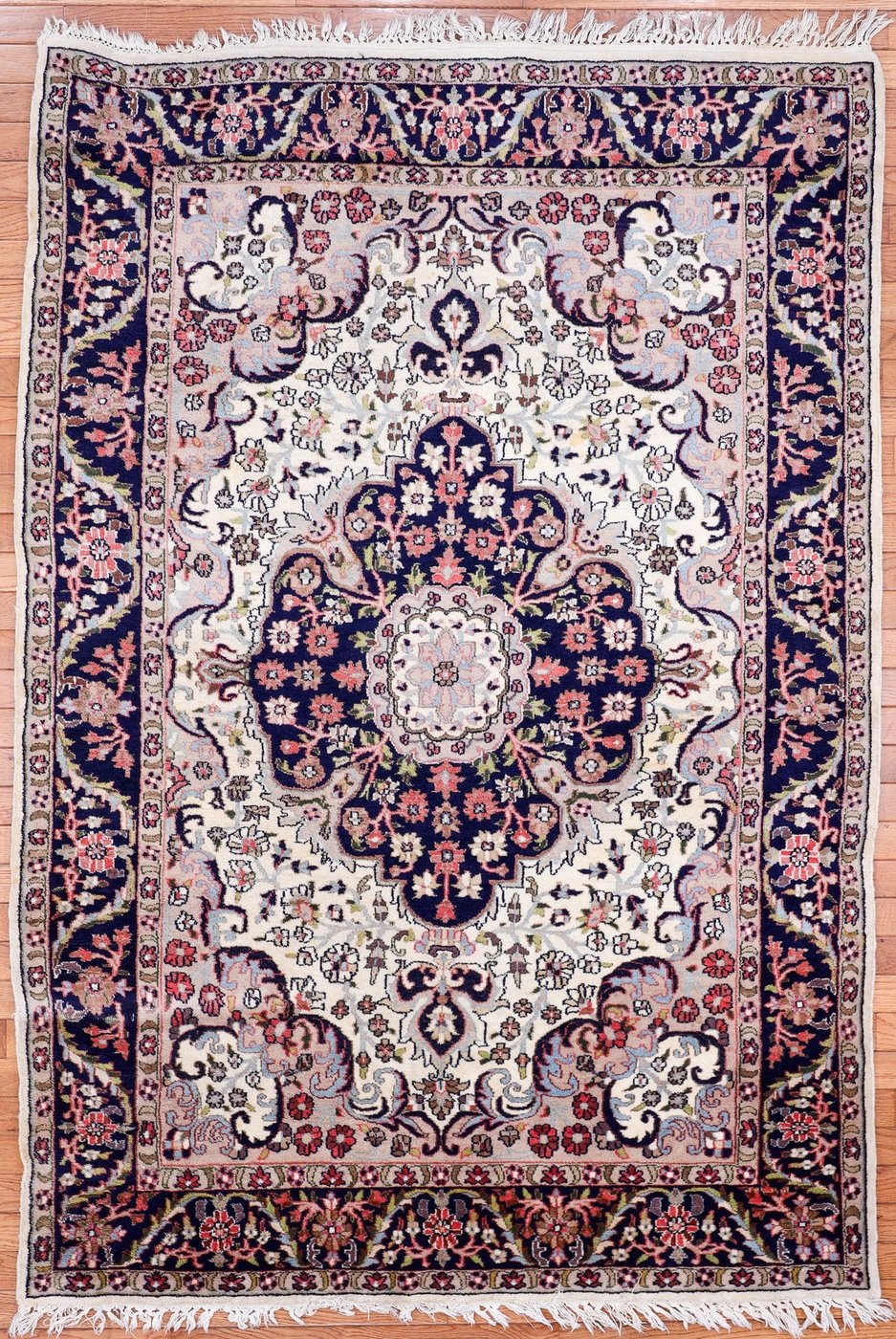 4′ x 6′ Ivory Fine Hand-Knotted Indian Tabriz Rug – Traditional Wool