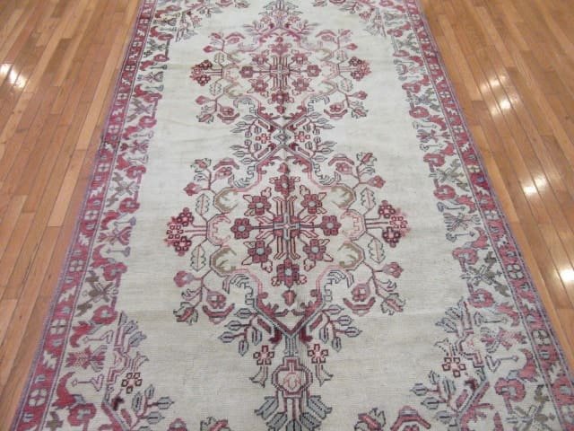 5′ x 10′ Turkish Ivory Red Vintage Rug Traditional Wool