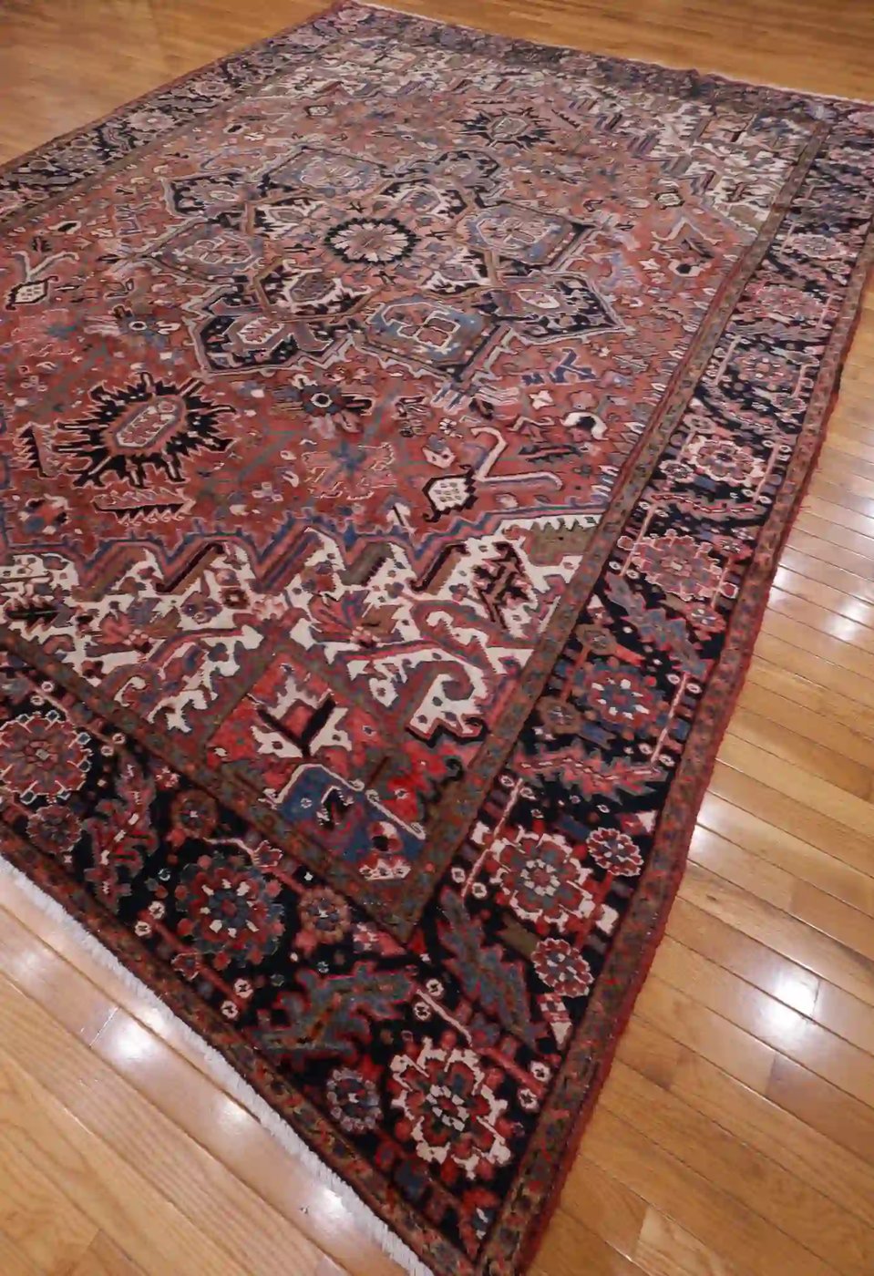 9′ x 12′ Red Fine Hand-Knotted Persian Heriz Rug – Traditional Wool