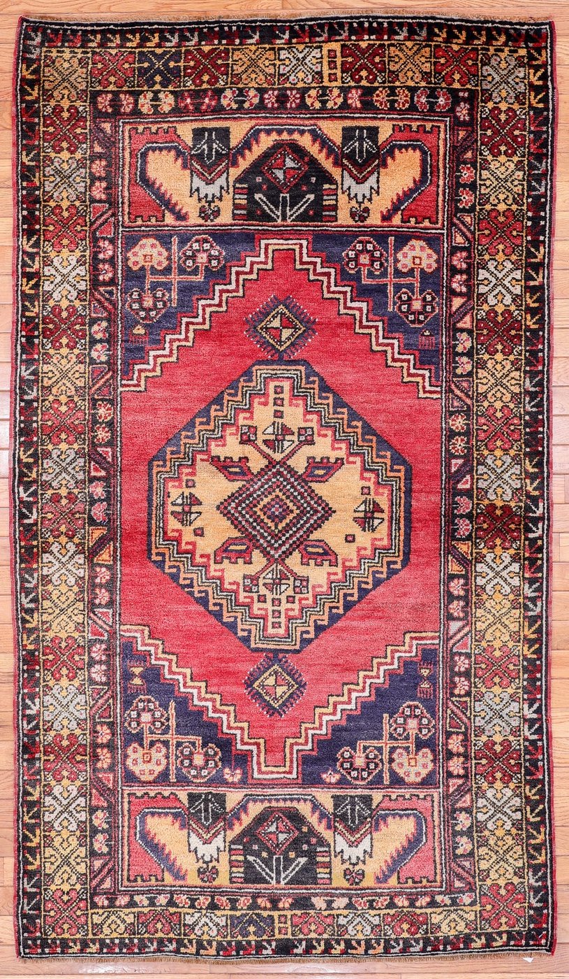 4′ x 6′ Red Fine Hand-Knotted Turkish Anatolian Rug – Traditional Wool