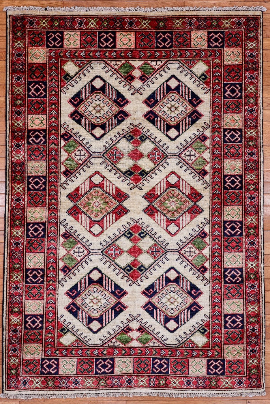 4′ x 6′ Ivory Fine Hand-Knotted Pakistan Kazak Rug – Traditional Wool