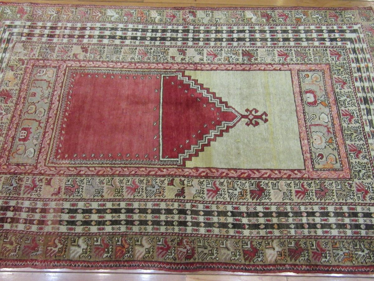 4′ x 7′ Red Fine Hand-Knotted Turkish Rug – Traditional Wool