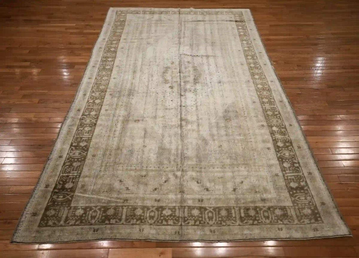 6′ x 10′ Beige Fine Hand-Knotted Turkish Oushak Rug – Vintage Wool