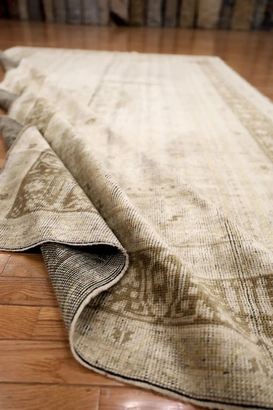 6′ x 10′ Beige Fine Hand-Knotted Turkish Oushak Rug – Vintage Wool