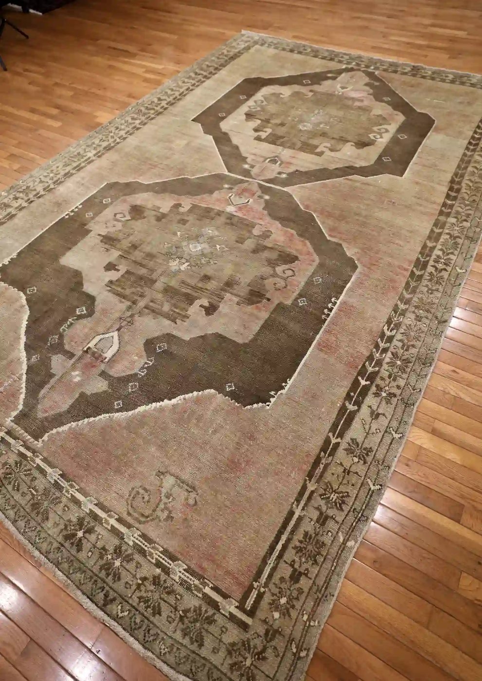 8′ x 12′ Beige Fine Hand-Knotted Turkish Oushak Rug – Vintage Wool