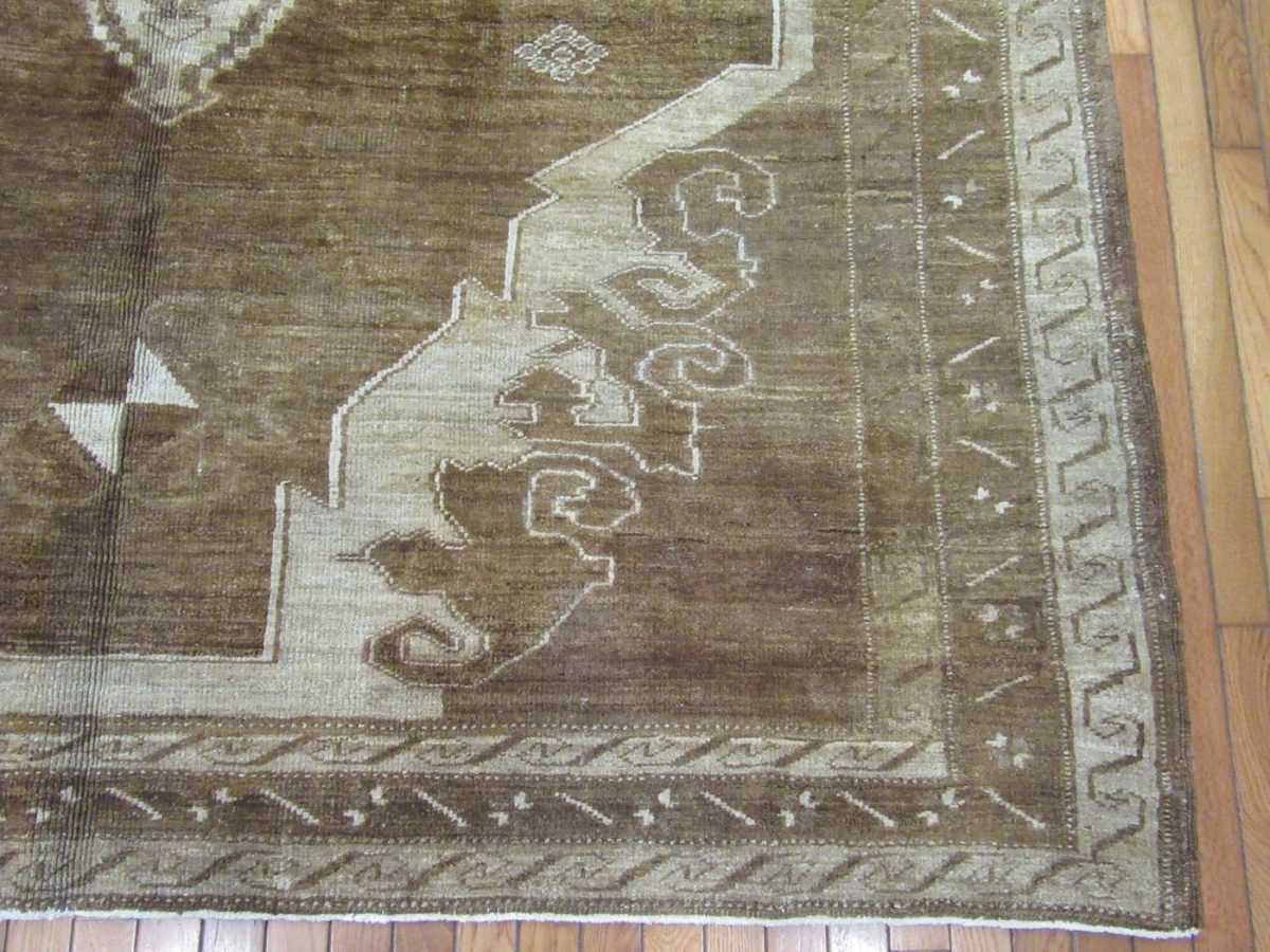 7′ x 10′ Turkish Brown Vintage Rug Transitional Wool