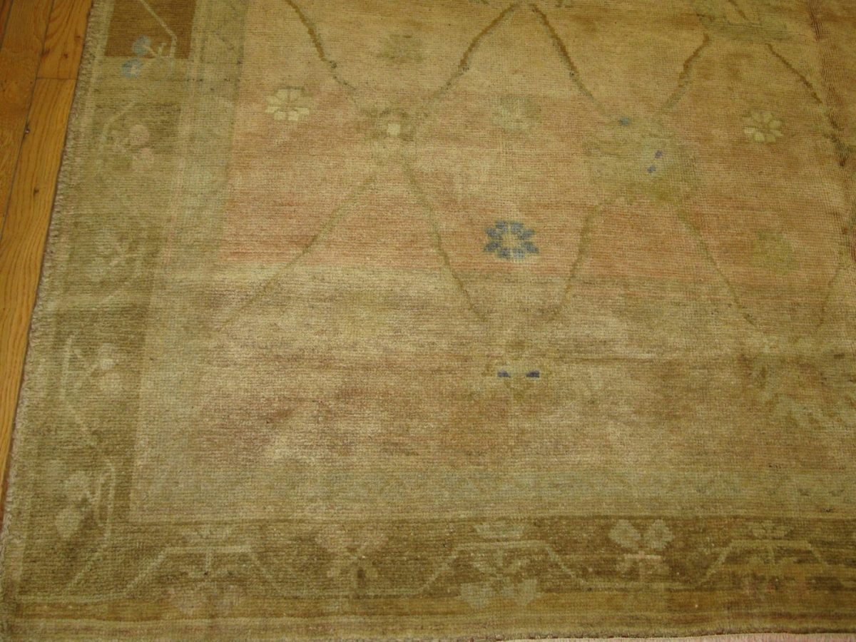 8′ x 12′ Turkish Kars Beige Vintage Rug – Transitional Hand-Knotted Wool - 3 8′ x 12′ Turkish Kars Beige Vintage Rug – Transitional Hand-Knotted Wool