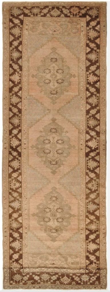 4′ x 11′ Pale Pink Fine Hand-Knotted Turkish Vintage Runner – Transitional Wool 4′ x 11′ Pale Pink Fine Hand-Knotted Turkish Vintage Runner – Transitional Wool