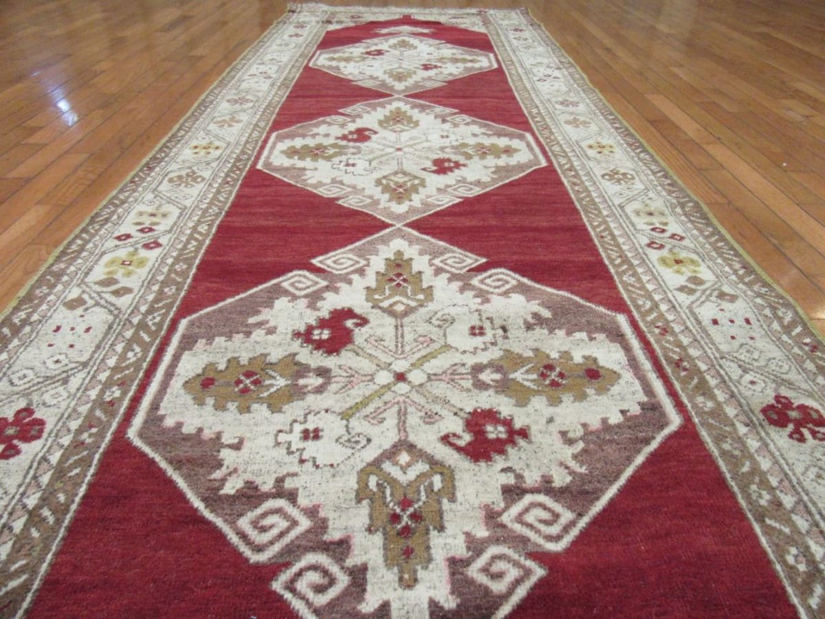 3′ x 11′ Red Fine Hand-Knotted Turkish Oushak Rug – Traditional Wool