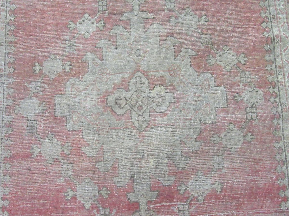4′ x 7′ Turkish Blush Ivory Oushak Rug – Antique Hand-Knotted Wool