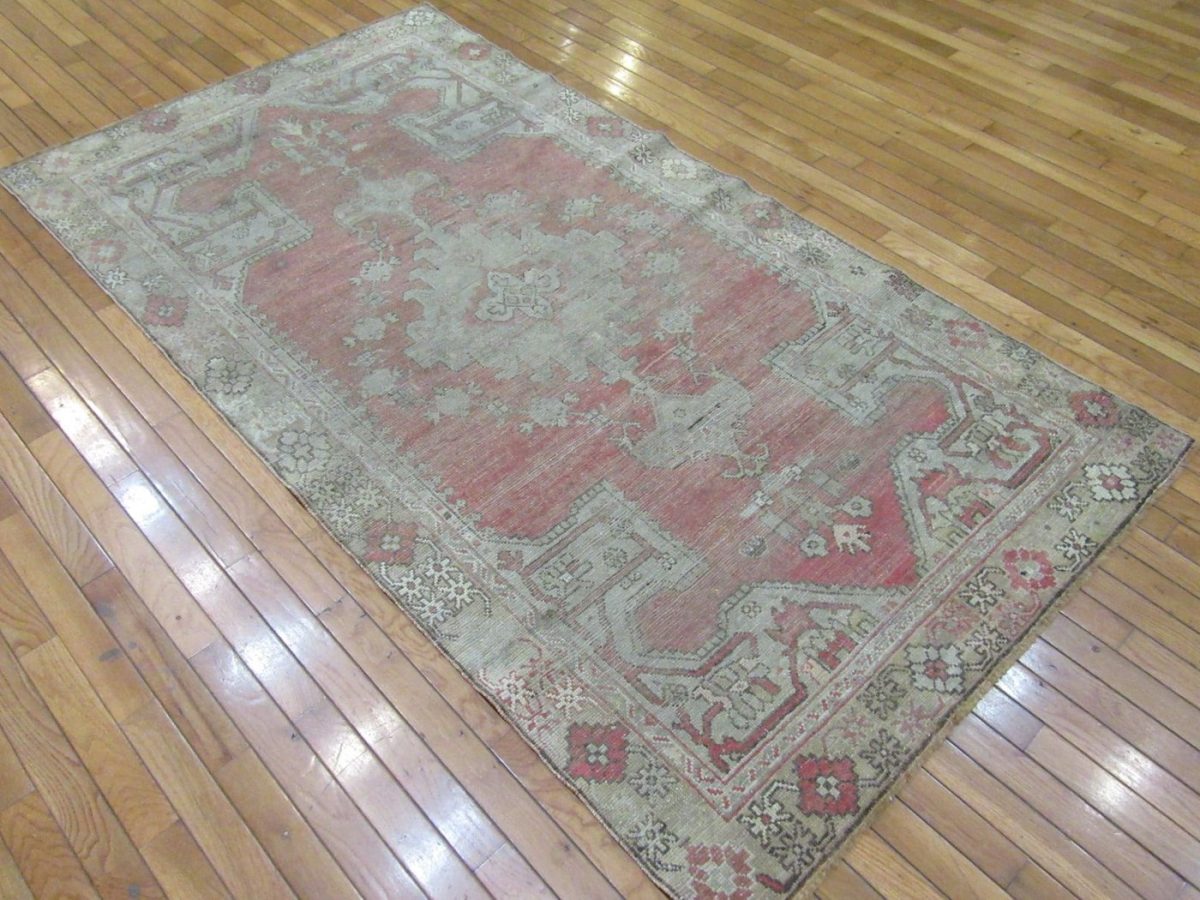 4′ x 7′ Turkish Blush Ivory Oushak Rug – Antique Hand-Knotted Wool
