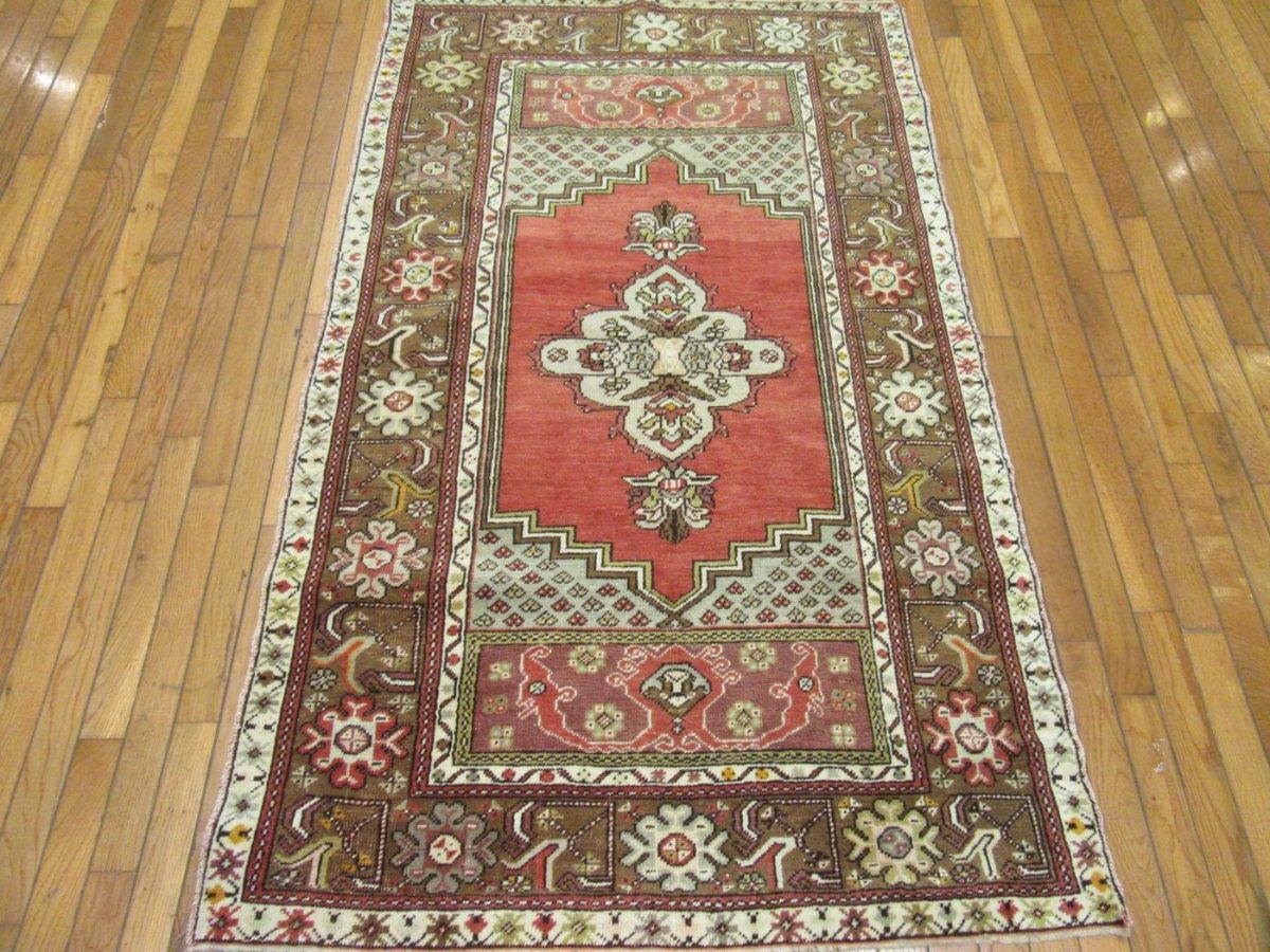 4′ x 6′ Turkish Rust Ivory Medallion Rug – Vintage Hand-Knotted Wool