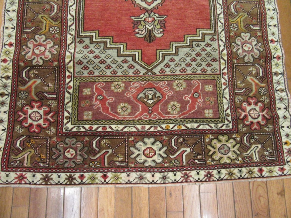4′ x 6′ Turkish Rust Ivory Medallion Rug – Vintage Hand-Knotted Wool