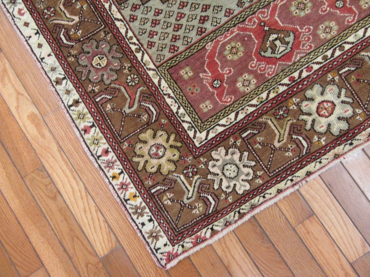 4′ x 6′ Turkish Rust Ivory Medallion Rug – Vintage Hand-Knotted Wool