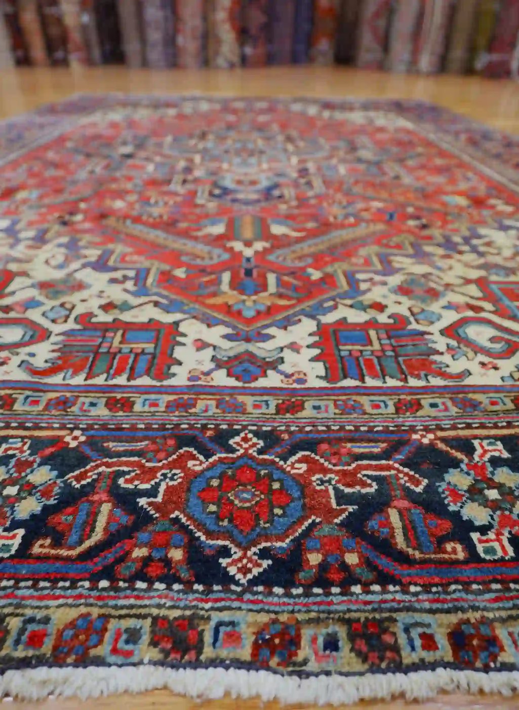 8′ x 11′ Red Fine Hand-Knotted Persian Heriz – Traditional Wool