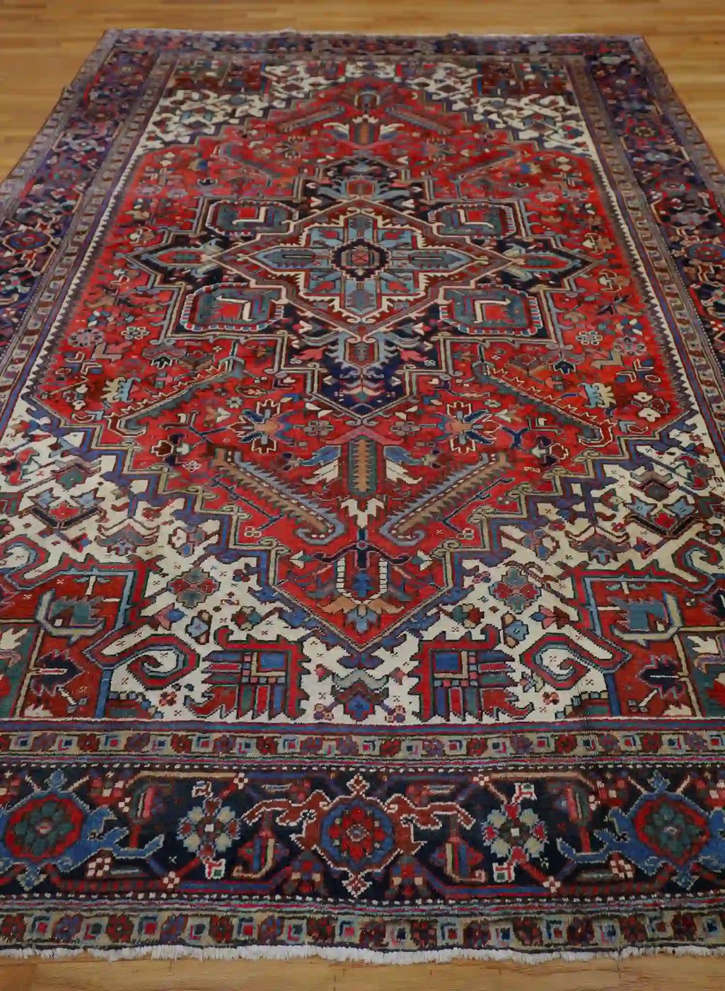 8′ x 11′ Red Fine Hand-Knotted Persian Heriz – Traditional Wool