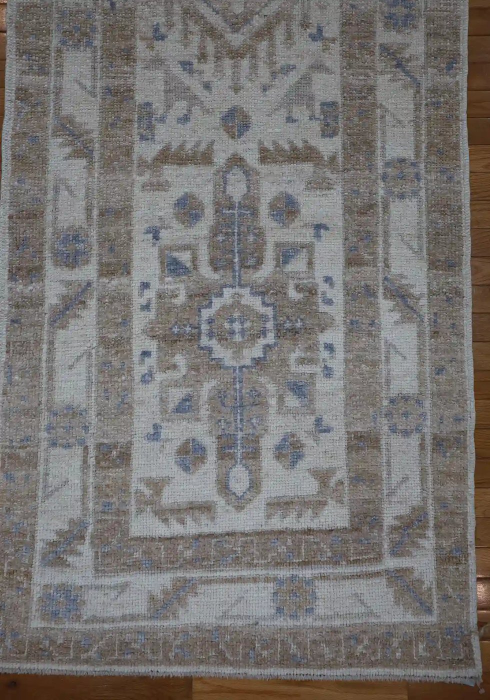 3′ x 10′ Beige Fine Hand-Knotted New Turkish Oushak Runner Rug – Transitional Wool