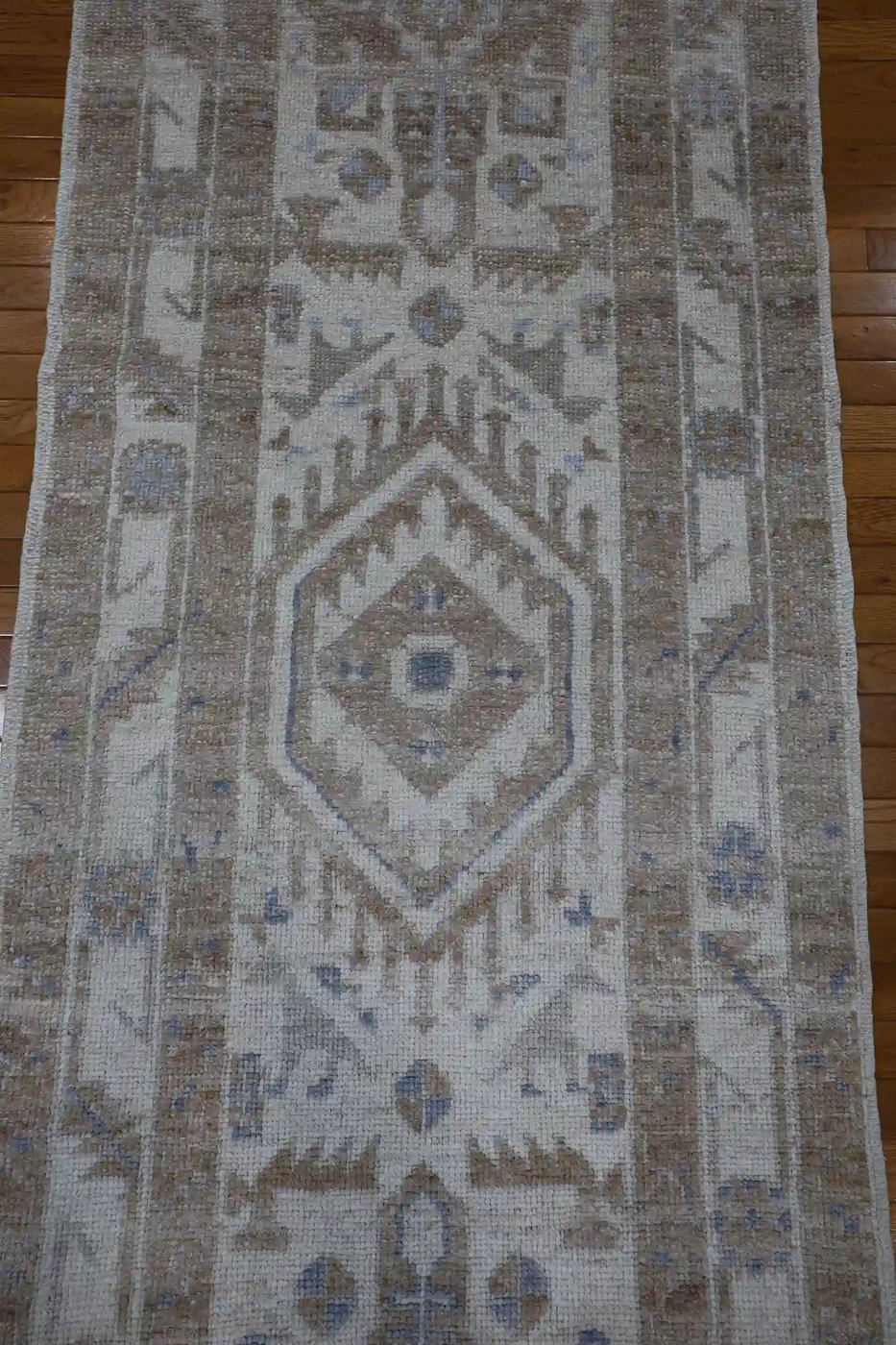 3′ x 10′ Beige Fine Hand-Knotted New Turkish Oushak Runner Rug – Transitional Wool
