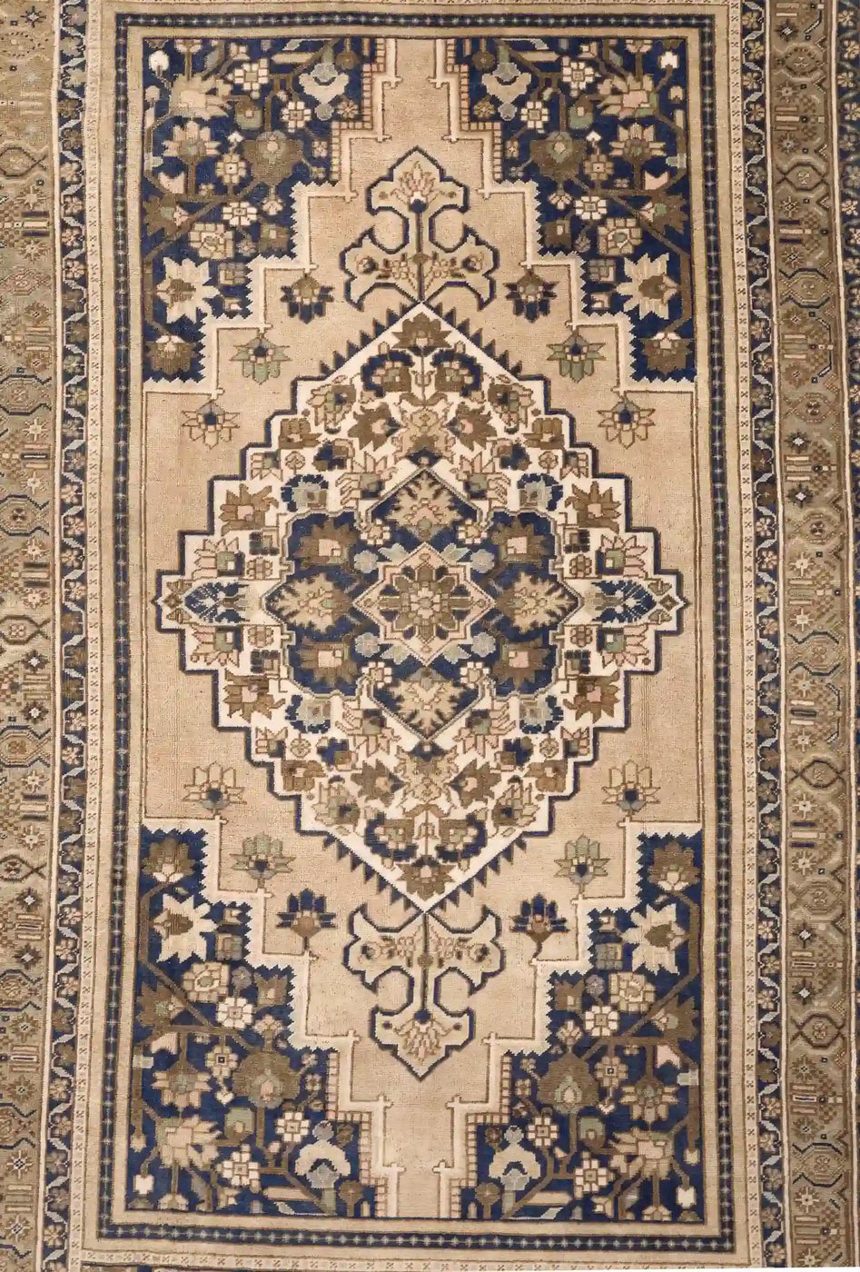 6′ x 10′ Beige Fine Hand-Knotted Turkish Anatolian Rug – Traditional Wool