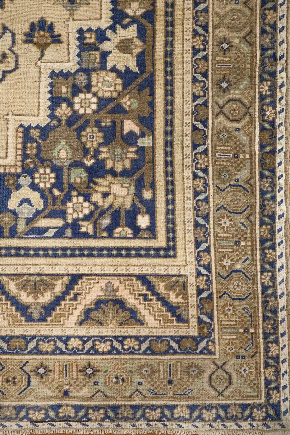 6′ x 10′ Beige Fine Hand-Knotted Turkish Anatolian Rug – Traditional Wool