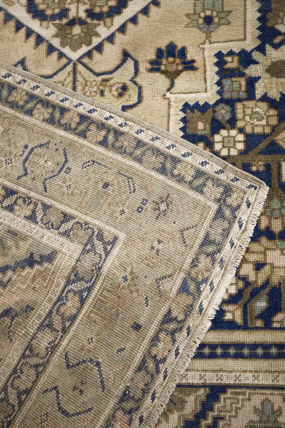 6′ x 10′ Beige Fine Hand-Knotted Turkish Anatolian Rug – Traditional Wool