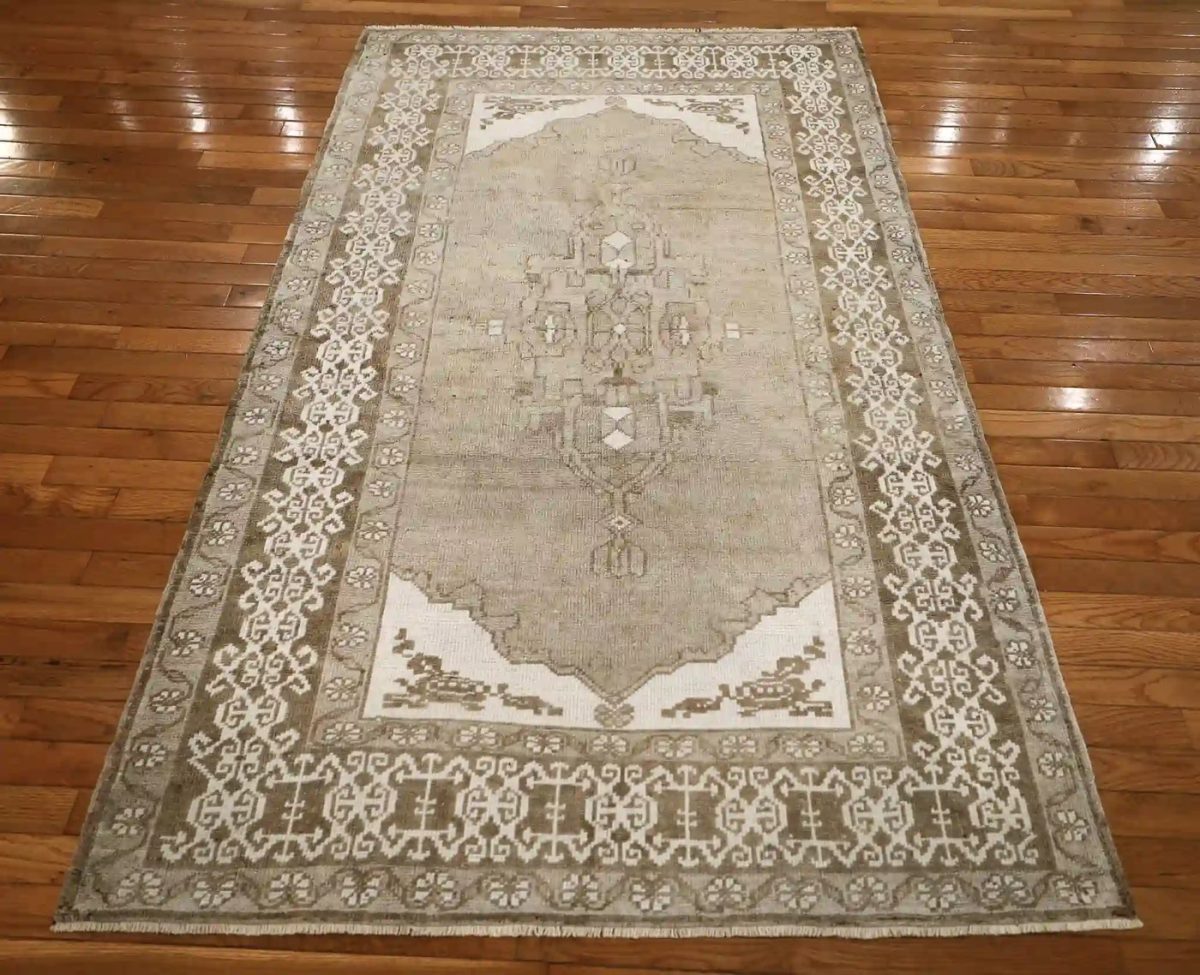 4′ x 7′ Gray Fine Hand-Knotted Turkish Oushak Rug – Vintage Wool