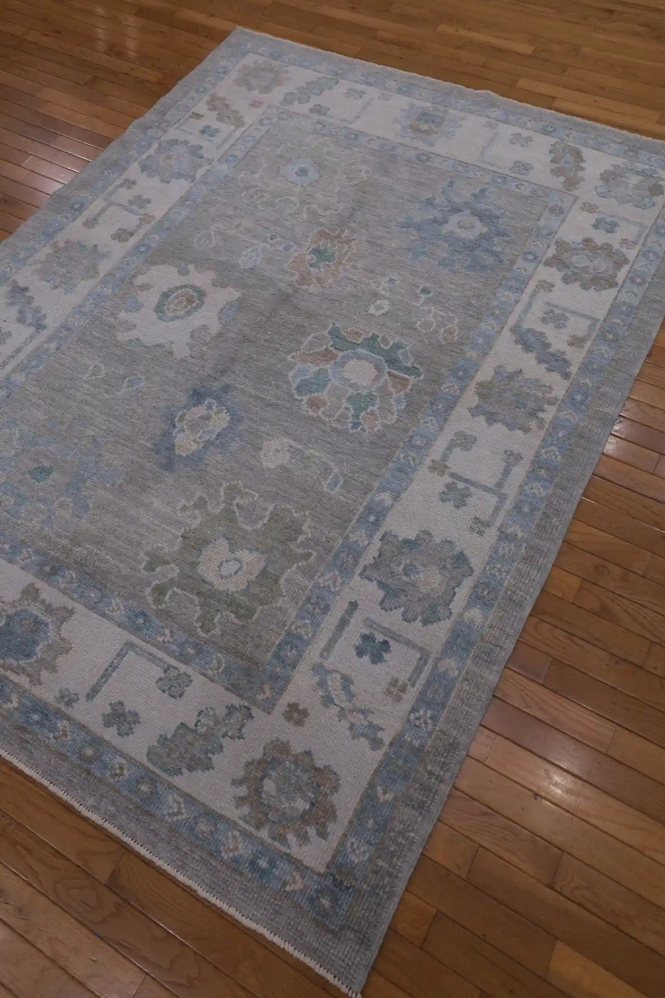 5′ x 7′ Grey Fine Hand-Knotted Turkish Oushak Rug – Transitional Wool