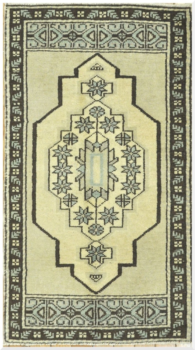 2′ x 3′ Beige Fine Hand-Knotted Turkish Anatolian Rug – Prayer Wool