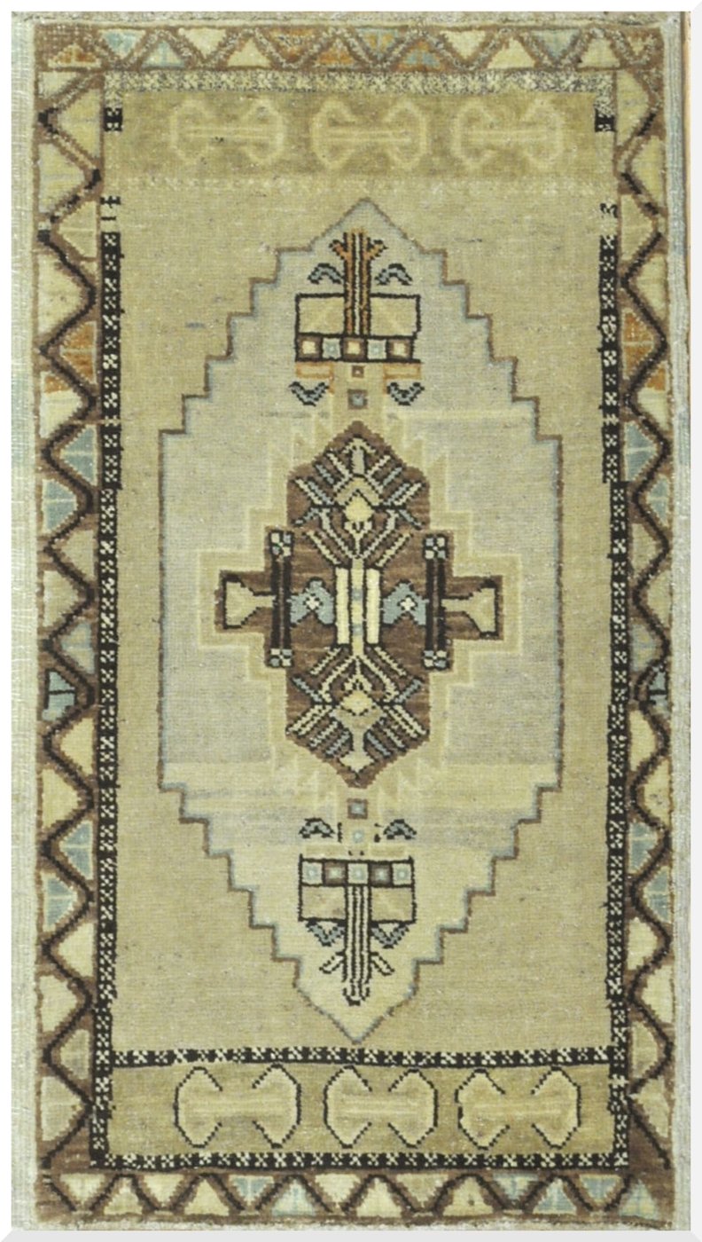 2′ x 3′ Beige Fine Hand-Knotted Turkish Anatolian Rug – Prayer Wool