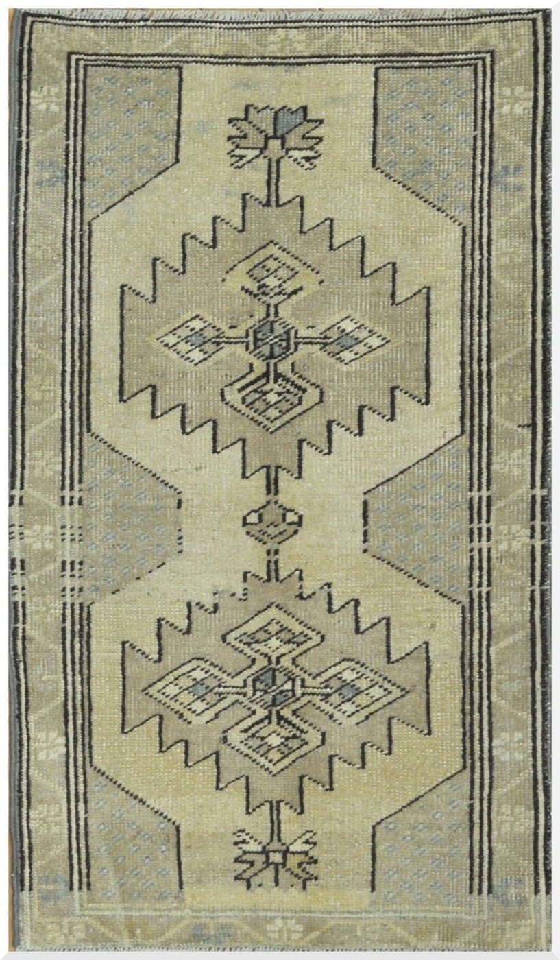 2′ x 3′ Beige Fine Hand-Knotted Turkish Anatolian Rug – Prayer Wool
