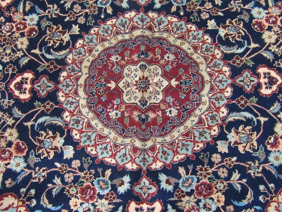 7′ x 7′ Navy Fine Round Hand-Knotted Chinese Oriental Rug – Traditional Wool